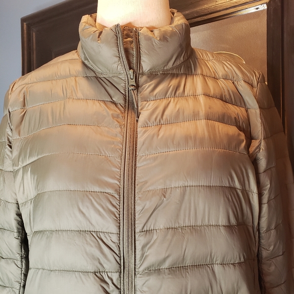 Old Navy Light Weight Jacket - Picture 2 of 5